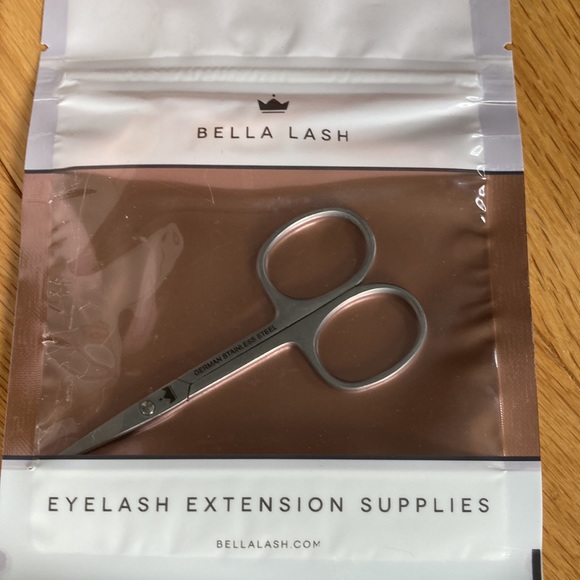 Bella Lash TapeX Lash Extensions System - Picture 5 of 6